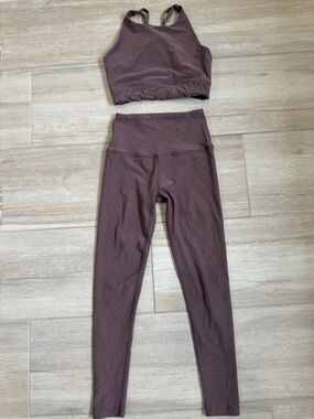 Beyond Yoga Mauve/Purple High-Waist Leggings & Sports Bra Set